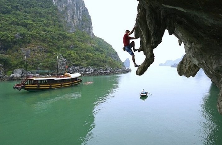 kinh-nghiem-du-lich-vinh-lan-ha-gia-re-5d5cc819d55c0